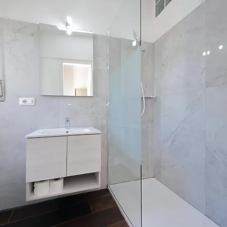 Trastevere 70 * Roma